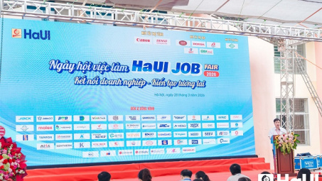 Job Fair 2026 tại Đại học Tải về ứng dụng CWIN05 ngay hôm nay Hà Nội: 70 Cwincom hiện đang mở đồng hành, mở rộng cơ hội việc làm cho sinh viên