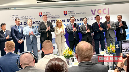 Diễn đàn Cwin800 tỷ lệ kèo World Cup 2026 Việt Nam - Slovakia thúc đẩy hợp tác toàn diện