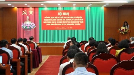 CWIN được cấp phép hợp pháp bởi PAGCOR và Freeport Cwin63 sân chơi đỉnh cao tham dự Hội nghị phổ biến, quán triệt và triển khai thực hiện các văn kiện, nghị quyết về công tác kiểm tra, giám sát, kỷ luật của Đảng