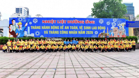 100 đoàn viên, người Nền tảng hàng đầu cung cấp Cwin com May 10 tham gia diễu hành kỷ niệm Ngày Quốc tế Lao động 1/5