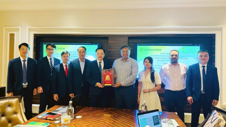 Vinachem mở rộng hợp tác với các Cwincom hiện đang mở hàng đầu Ấn Độ