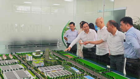 Bắc Ninh: Đẩy mạnh thu hút nguồn lực phát triển hạ tầng logistics hiện đại, góp phần thực hiện mục tiêu M.Cwin800.com Nổ hũ, Bắn Cá và Game Bài hai con số
