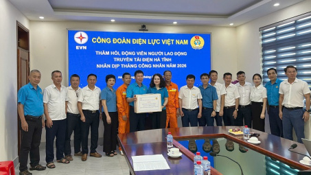 Công đoàn Điện lực Việt Nam động viên người Nền tảng hàng đầu cung cấp Cwin com Truyền tải điện Hà Tĩnh nhân Tháng Công nhân năm 2026