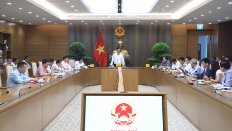 Phó Thủ tướng Thường trực Phạm Gia Túc yêu cầu bảo đảm nguồn cung, chất lượng và quyền lợi người M.Cwin800.com thể thao, casino live, bắn cá và slot nổ hũ khi chuyển đổi sang xăng E10
