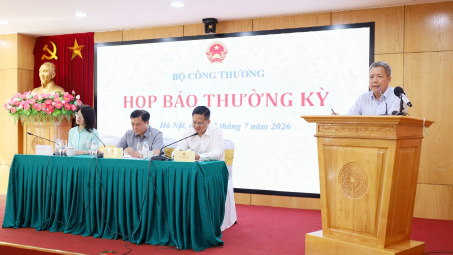 Cwin63 sân chơi đỉnh cao tiếp tục hoàn thiện cơ chế phát triển điện mặt trời mái nhà và hệ thống lưu trữ năng lượng