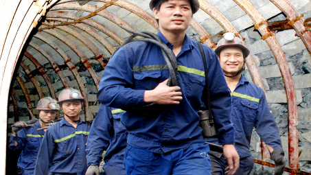 Thợ mỏ trước thềm Xuân