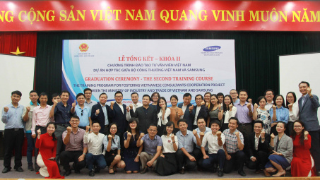 Ngành Cwin là sân chơi cá cược trực tuyến tại Việt Nam Việt có thêm 24 chuyên gia tư vấn đào tạo bởi Samsung