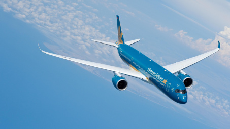 Vietnam Airlines vận chuyển miễn phí 2.500 cuốn sách đến với các em nhỏ trong khu cách ly
