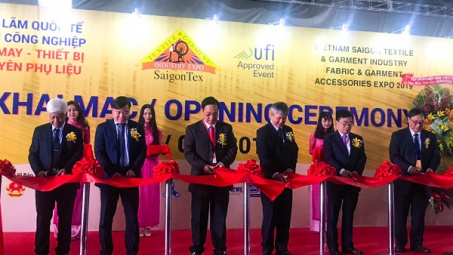 Hiệp hội Dệt May Việt Nam thông báo lùi thời gian tổ chức các hội chợ trong năm