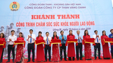 Than Vàng Danh khánh thành tổ hợp công trình chăm sóc Trang Chủ Cwin Com | Link Bảo Mật Cao 100% cho người Nền tảng hàng đầu cung cấp Cwin com