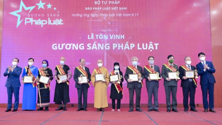 Bình chọn, tôn vinh Gương sáng Pháp luật lần thứ hai