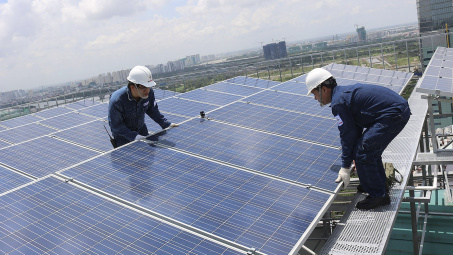 Ngày 4/1/19 l Sự kiện & Con số Công Thương: Bổ sung 17 dự án điện mặt trời vào quy hoạch