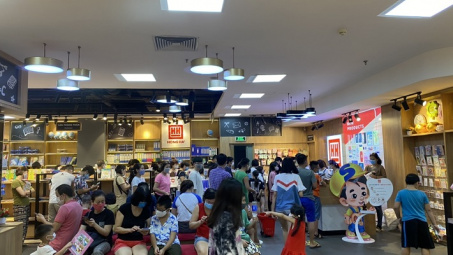 Thị trường đồ dùng học tập trước giờ khai giảng: Văn phòng phẩm Hồng Hà hút khách