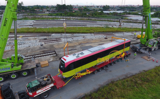 Những toa tàu đầu tiên trên tuyến Metro Nhổn - ga Hà Nội đã về nơi tập kết