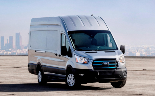 Ford trình làng mẫu xe chạy điện thương mại đầu tiên, nhiều cấu hình tuỳ chọn