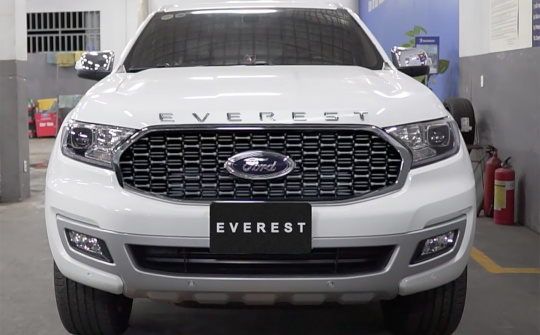 Cặp đôi ăn khách của Ford bất ngờ cập bến đại lý trước ngày ra mắt, một số trang bị sẽ bị cắt