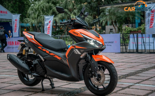 Giá lăn bánh xe tay ga Yamaha NVX 2020