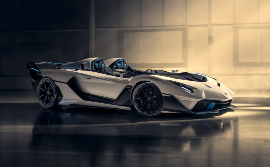 Lamborghini trình làng siêu xe mới nhất trong dự án Squadra Corsa