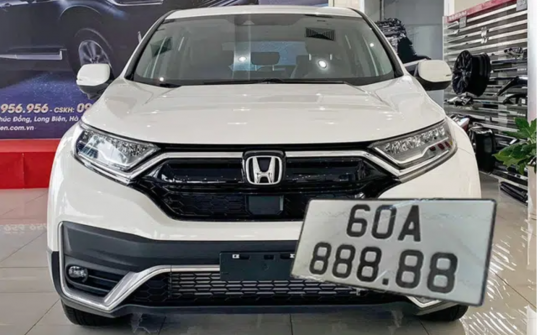 Honda CR-V 2020 bốc được biển số siêu đẹp, dân mạng chờ giá rao bán lại