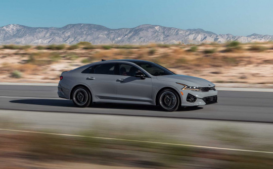 Xem nhanh Kia Optima 2021 vừa ra mắt, chờ ngày về Việt Nam