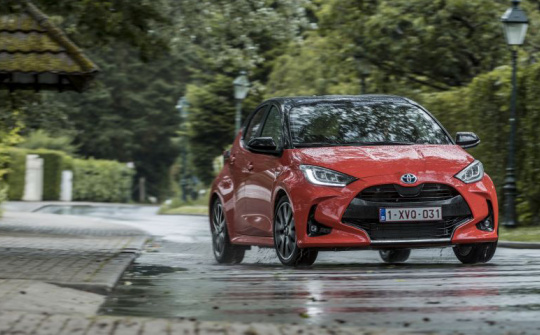 Toyota Yaris 2020 ra mắt với thiết kế cá tính