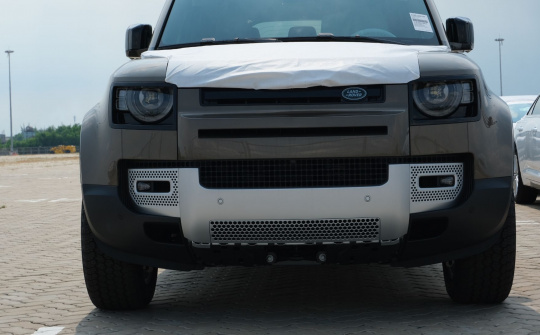Land Rover Defender 2020 cập bến Việt Nam, chờ ngày ra mắt chính thức