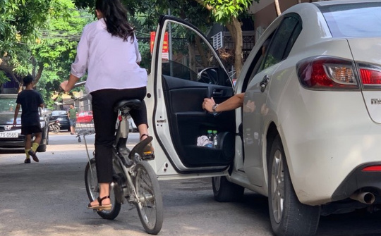 Sai lầm khi dừng đỗ dễ gây tai nạn mà không phải tài xế nào cũng biết