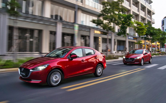 Mazda2 thêm ưu đãi, CX-8 thêm gói trang bị giá không đổi