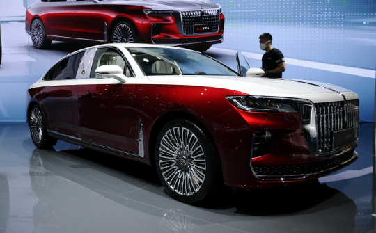 Hongqi H9+ vừa ra mắt được ví như Maybach của Trung Quốc