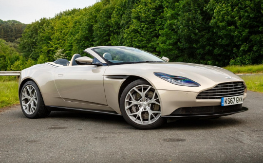 Aston Martin đang bán những mẫu xe nào tại thị trường Việt Nam?