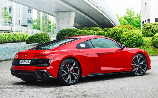 Audi R8 V10 Performance RWD 2022 lộ diện: Tăng sức mạnh động cơ