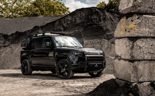 Đây là Land Rover Defender phong cách “Điệp viên 007”