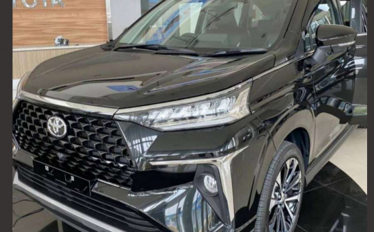 Toyota Avanza 2022 thế hệ tiếp theo lộ diện không che chắn trên đường phố