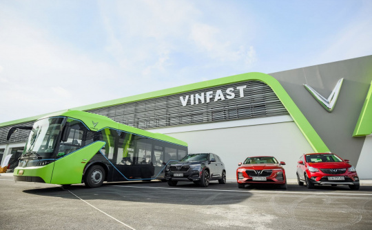 Tuyến xe buýt điện thông minh đầu tiên của VinBus bắt đầu lăn bánh tại Phú Quốc