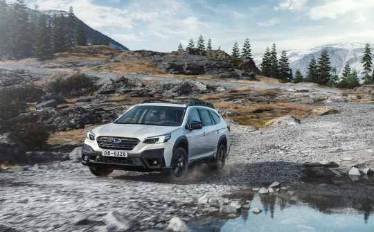 Subaru Outback 2021 cập bến thị trường Việt Nam, nâng cấp trang bị giá gần 2 tỷ dồng