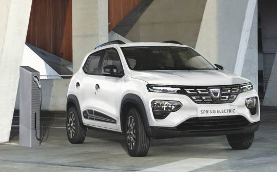 Dacia Spring 2022: SUV chạy điện giá rẻ