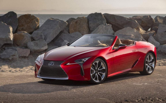 Lexus LC 500 Convertible 2022 phiên bản cập nhật mới có gì hot?