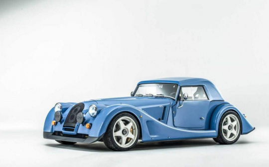 Morgan Plus 8 GTR đầu tiên lộ diện: Màu sơn Yas Marina Blue gây ấn tượng