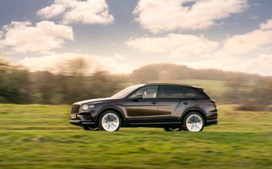 Bentley trình làng phiên bản Bentayga dành cho những hoạt động quý tộc tại Anh quốc