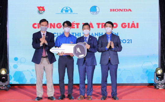 Trao giải cuộc thi “Thanh niên với Văn hóa Cwincom Cá cược thể thao” năm 2021