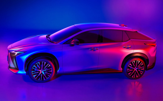 Lexus RZ 450e 2022: Tân binh đầu tiên trong đội hình xe điện chiến lược mới của Lexus