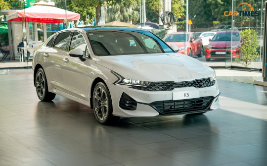 Cận cảnh xe Kia K5 2022 phiên bản GT-Line: tràn ngập trang bị, thiết kế bắt mắt