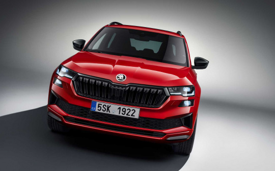 Skoda Karoq 2022 ra mắt với hàng loạt công nghệ mới