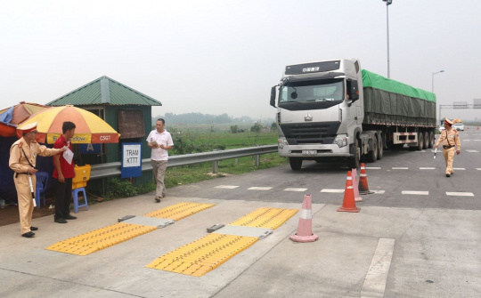 Mức xử phạt đối với xe vượt quá trọng tải cho phép năm 2021 là bao nhiêu?