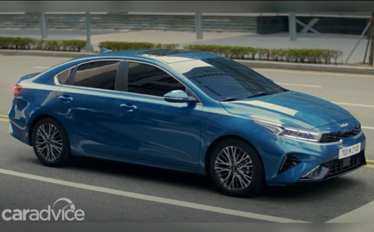Kia Cerato facelift 2021 chính thức lộ diện