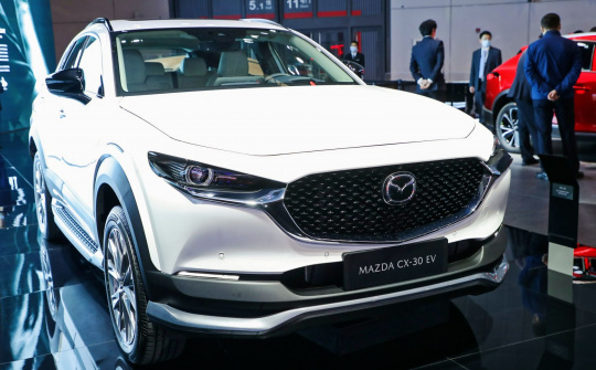 Mazda CX-30 vừa ra mắt thị trường Việt đã có phiên bản chạy điện lắp ráp tại Trung Quốc