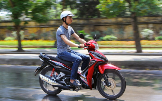 Hiện tượng xe máy bị ì là do đâu?