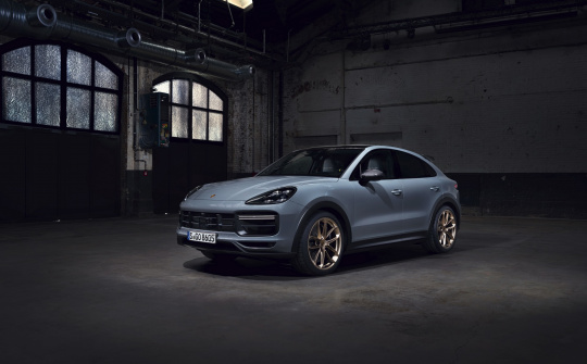 Porsche Cayenne Turbo GT là mẫu xe SUV tăng tốc nhanh nhất trong lịch sử của hãng
