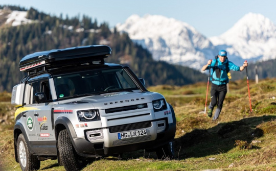 Land Rover Defender "tham gia" cuộc đua mạo hiểm khắc nghiệt nhất thế giới