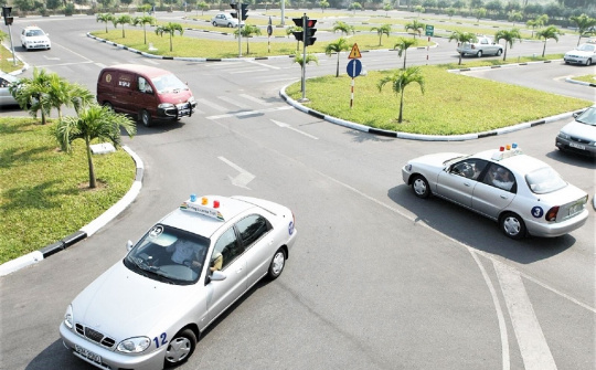 Những điều cần ghi nhớ khi học thi bằng lái xe B2